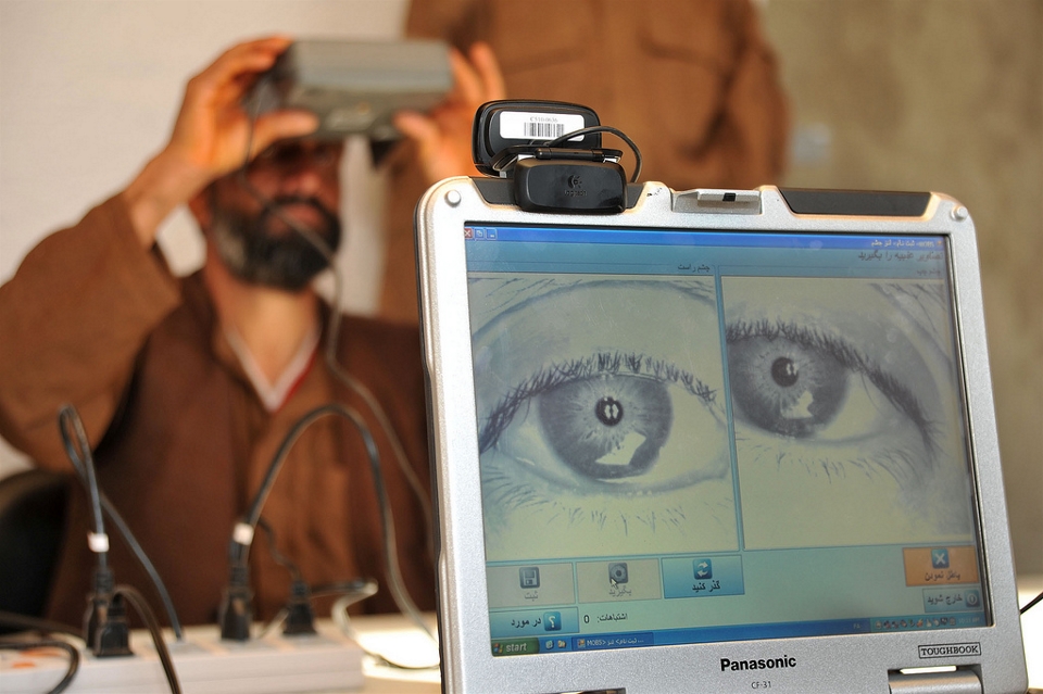 Les enjeux de la biométrie dans l’humanitaire