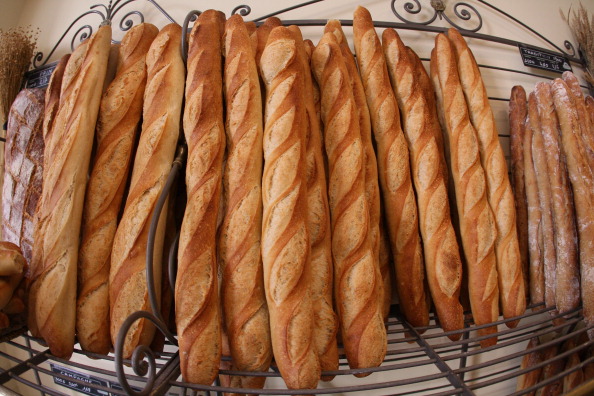 La fascinante histoire de la baguette, « reine » des pains français