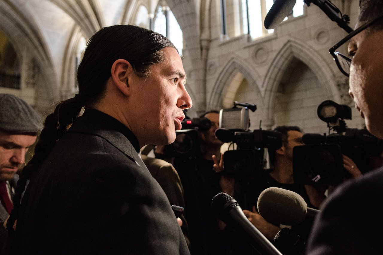 Un député libéral nouvellement élu met au défi son parti