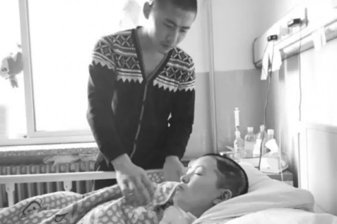 Des révélations de violence conjugale ébranlent une histoire d’amour et de dévouement