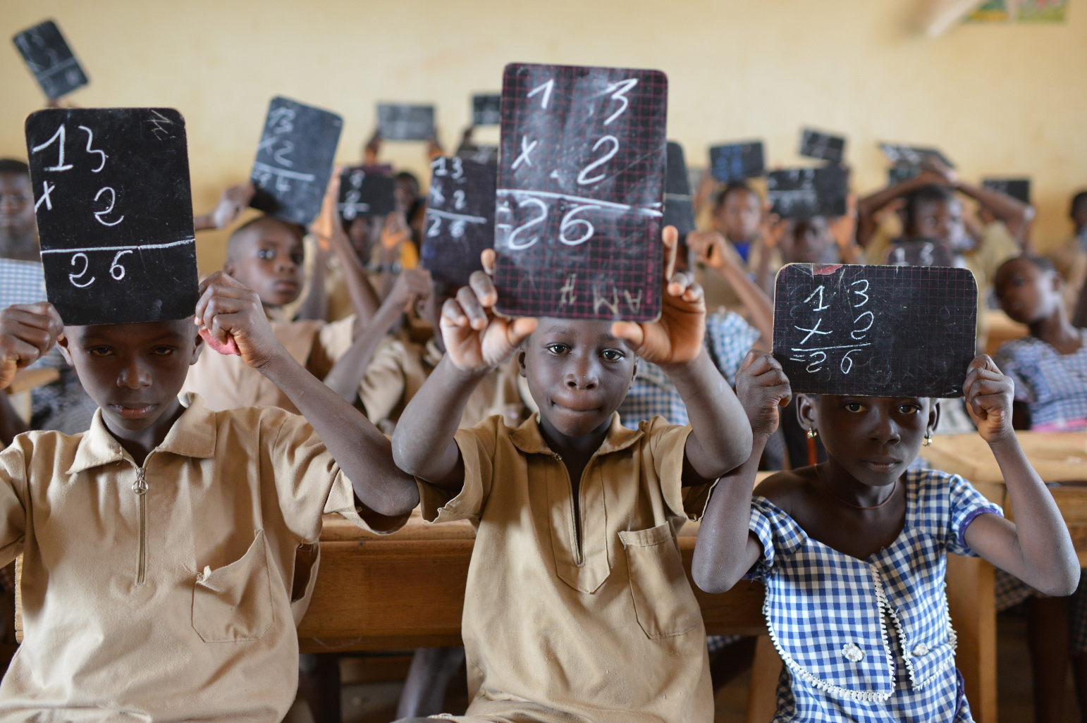 Côte d&rsquo;Ivoire : la scolarisation peut-elle lutter contre le travail forcé des enfants ?