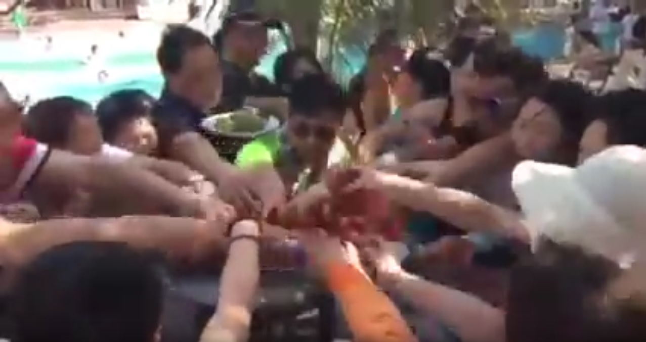 Les mauvaises manières des touristes chinois à l&rsquo;étranger