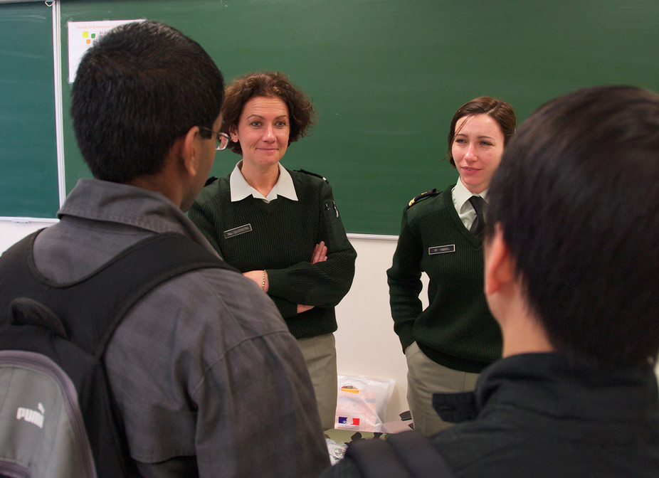 Les femmes, des militaires comme les autres ?