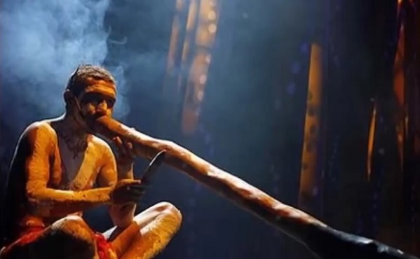 Le didgeridoo – Origines et tabous d&rsquo;un instrument sacré