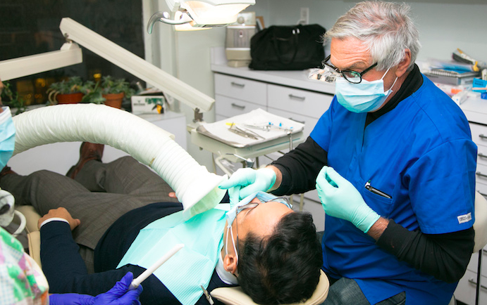 Un dentiste holistique qui en sait long sur votre système immunitaire