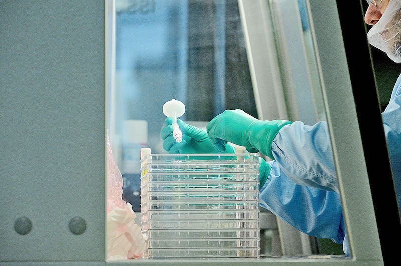 Conflits d’intérêts gênants entre les facs de médecine et l’industrie pharmaceutique