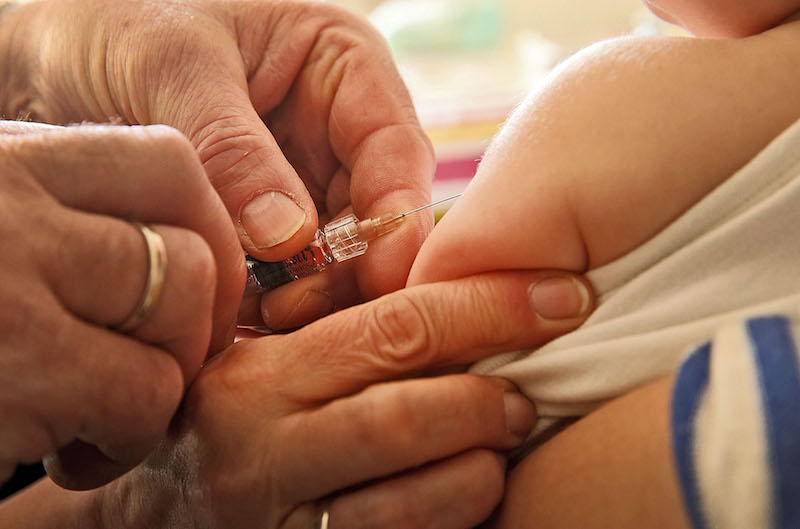Une première victoire contre le super-vaccin Infanrix hexa