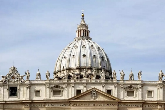 Congrès au Vatican : un médecin chinois accusé de meurtre prend la parole