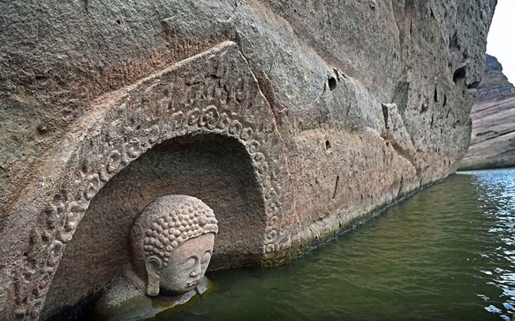 Découverte incroyable : un temple refait surface