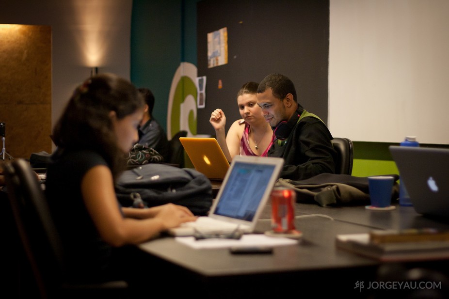 Devenir indépendant pour être salarié ? Du bon usage du portage salarial