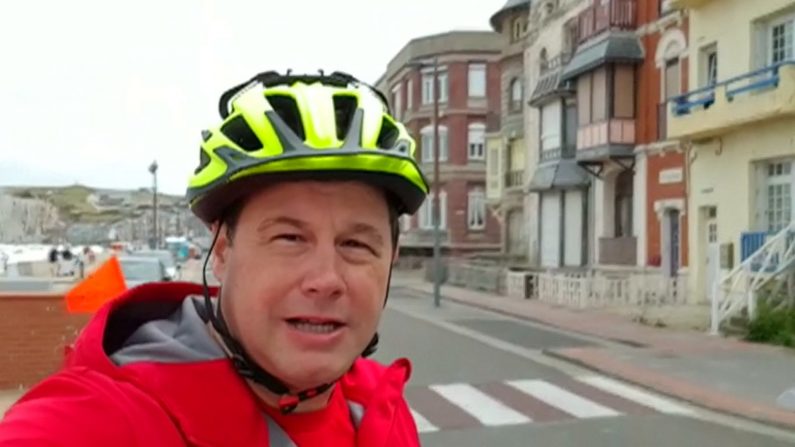 L’aventurier en rollers prêt pour un 2e tour du monde en skate électrique