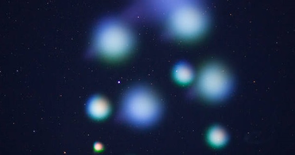 La dernière expérience de la NASA a créé une « aurore artificielle » avec des nuages de couleurs