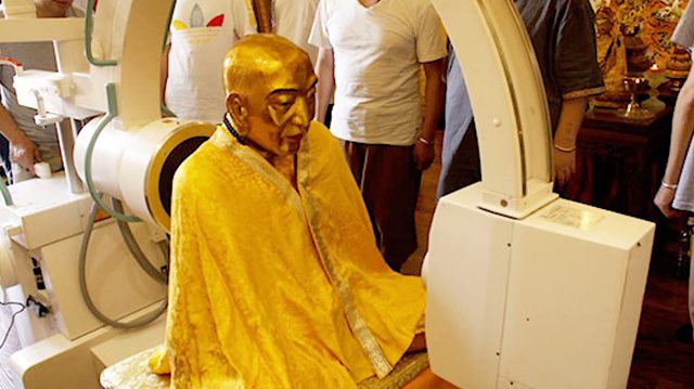 Une « momie dorée » vieille de 1000 ans avec des os et le cerveau parfaitement préservés étonne les experts