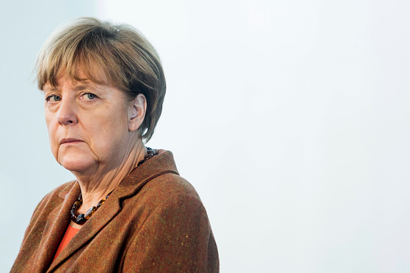 Allemagne : Merkel attaquée par l&rsquo;aile droite de sa famille politique