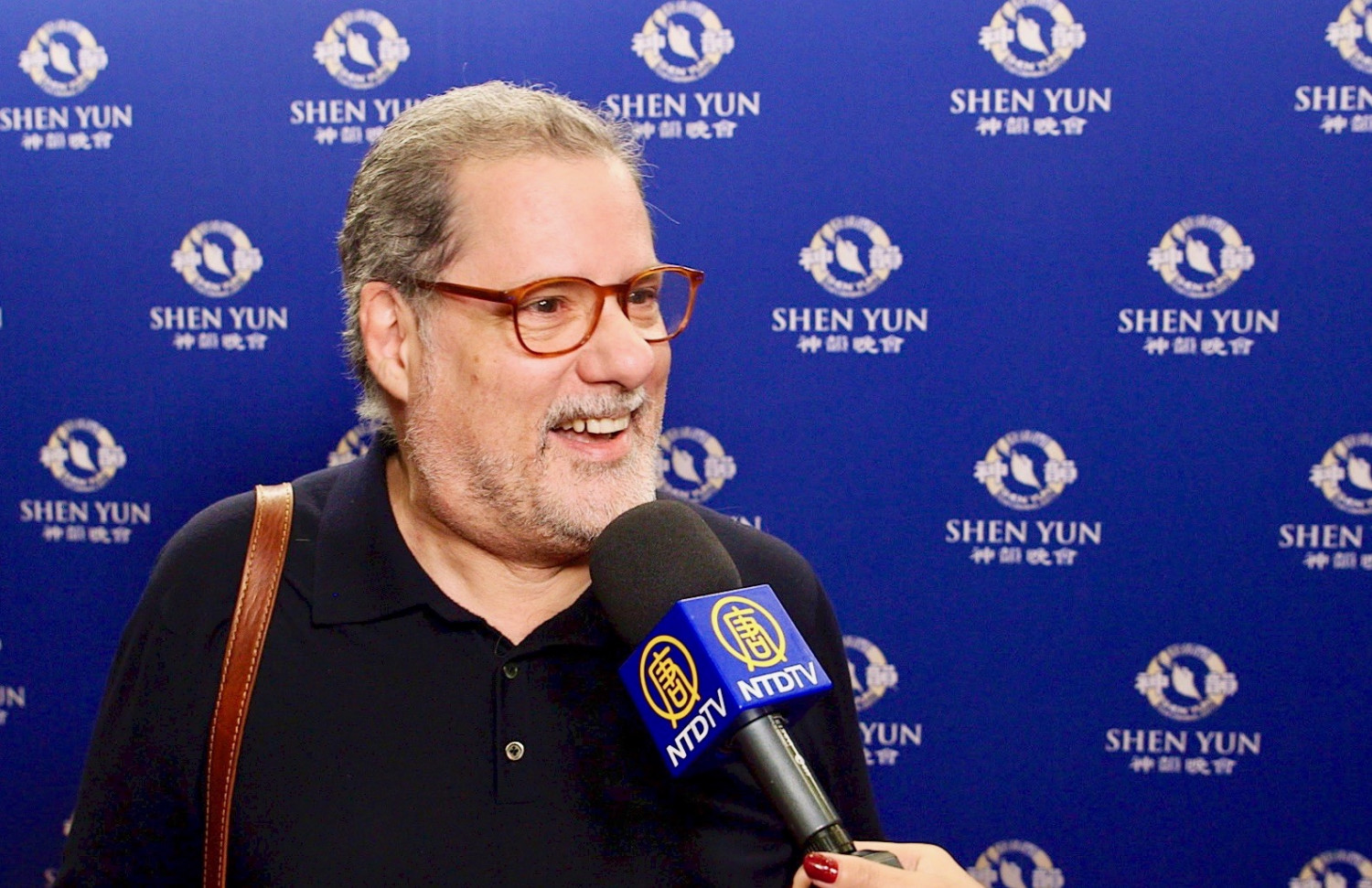 L’acteur Alain Zouvi ébloui par la maîtrise des artistes de Shen Yun