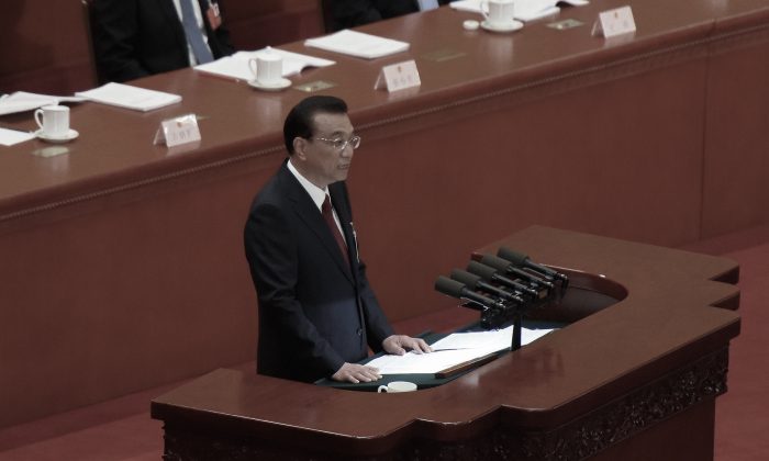 Le Premier ministre définit les objectifs de la Chine : une croissance économique modérée et une forte augmentation des dépenses militaires