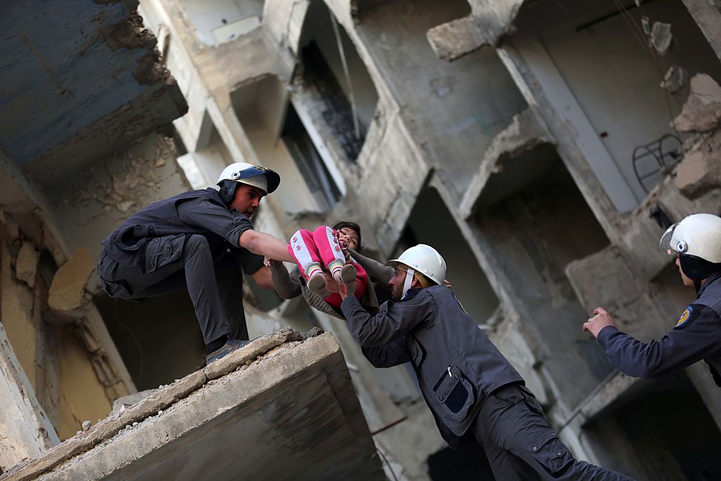 Syrie: 5 secouristes des Casques blancs abattus dans un de leurs centres