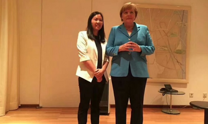 La chancelière allemande Merkel rencontre l&rsquo;épouse de Yu Wensheng, avocat des droits de l&rsquo;homme détenu