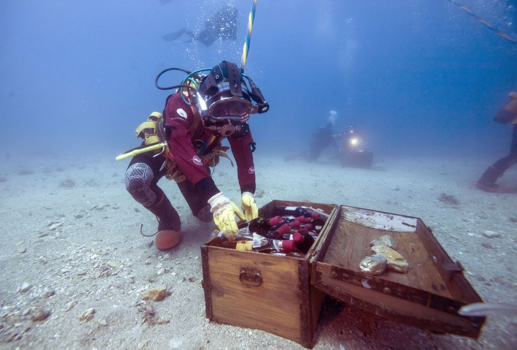 Faire du vin sous la mer, la niche qui monte en Espagne