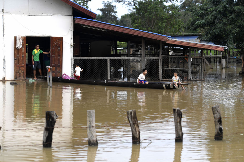 Effondrement d&rsquo;un barrage au Laos: 131 disparus (Premier ministre)
