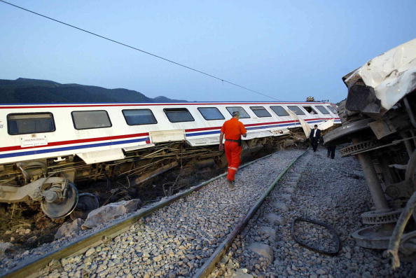 Dix morts, 73 blessés dans le déraillement d&rsquo;un train en Turquie (télévision publique)