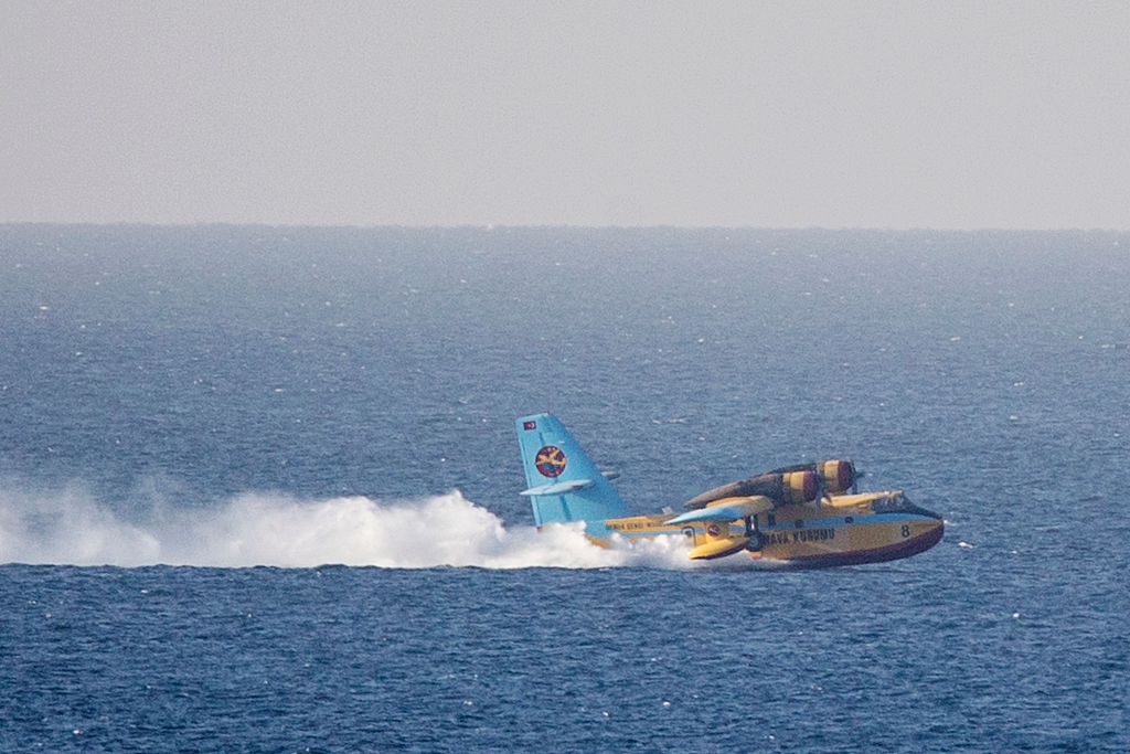 La France envoie deux Canadair en Suède pour combattre les feux