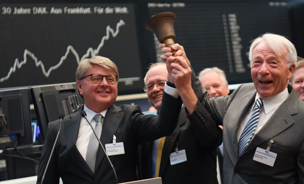 Les Bourses européennes terminent dans le vert, satisfaites des résultats d&rsquo;entreprises