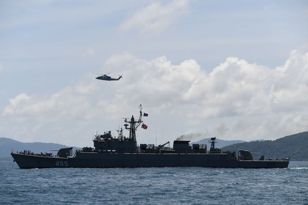 Thaïlande : plongées macabres dans les entrailles du navire naufragé