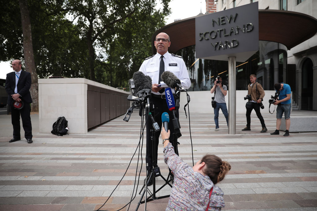 GB : La police dit avoir retrouvé « une petite bouteille » contenant du Novitchok