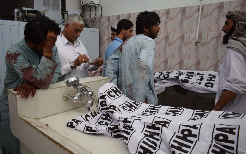 Le Pakistan en deuil après un attentat meurtrier lors d&rsquo;un meeting électoral