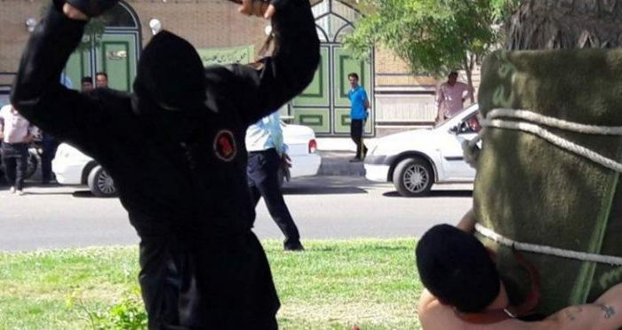 L&rsquo;Iran critiquée pour avoir fait fouetté un homme reconnu coupable d&rsquo;avoir bu de l&rsquo;alcool à l&rsquo;adolescence