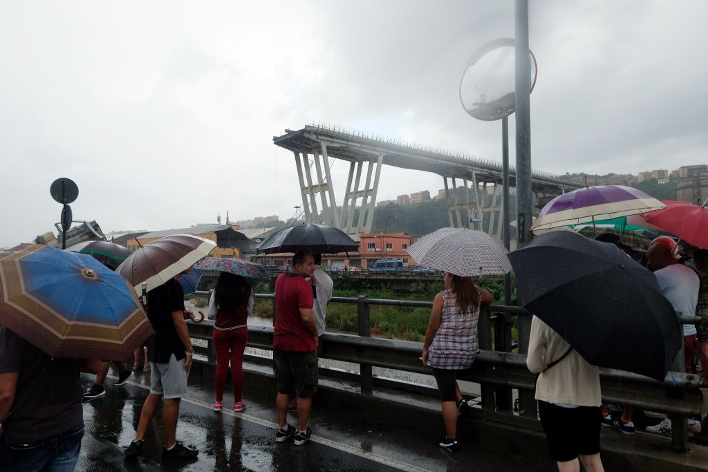 Au moins 22 morts dans l&rsquo;effondrement du pont à Gênes (vice-ministre)