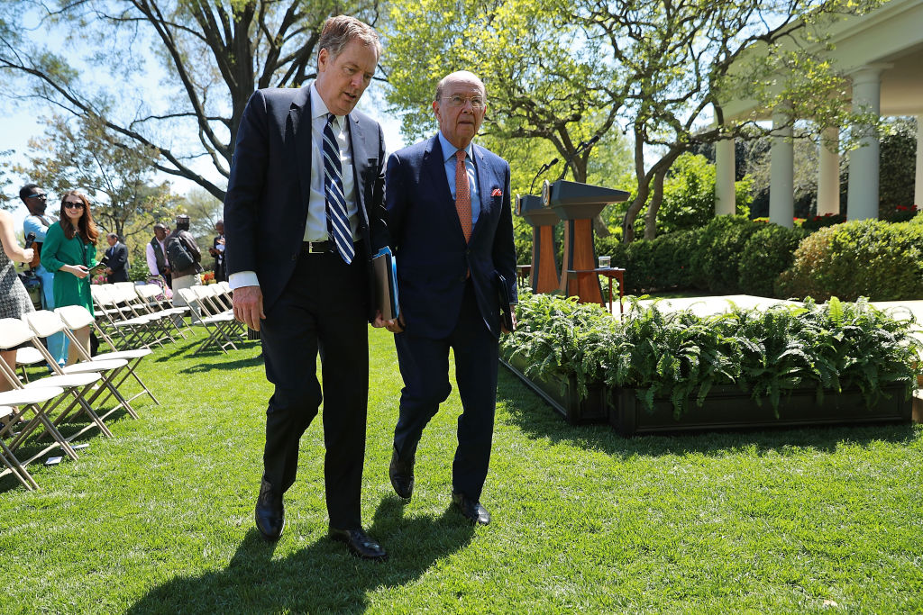 Commerce: Washington accroît la pression sur Pékin, la Chine fustige un « chantage »