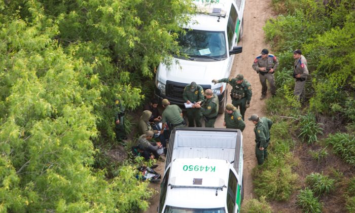 Jusqu&rsquo;à 29 millions de migrants en situation irrégulière aux États-Unis : étude de Yale