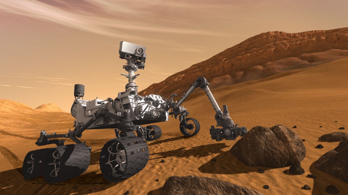Un robot de la NASA, Rover Curiosity, repère des objets « brillants » sur Mars, les scientifiques procèdent à des examens d&rsquo;analyse