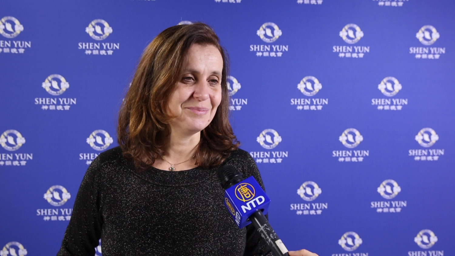 La réalisatrice Pascale Pouzadoux sous le charme de Shen Yun : « Il faudrait que le monde entier aille voir ce spectacle »