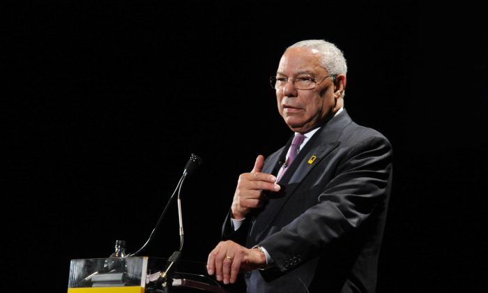Colin Powell, premier secrétaire d’État afro-américain, meurt du Covid-19