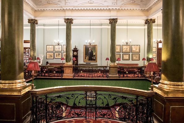 A Johannesburg, le Rand Club hérité de l&rsquo;époque coloniale cherche à se refaire une image