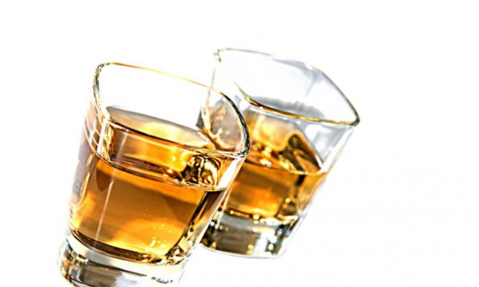 Un homme « complètement éméché » se trompe de maison dans le Wisconsin et s&rsquo;endort avec le chien