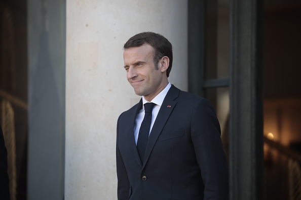 Emmanuel Macron : les manifestants des Gilets Jaune sont « complice du pire »