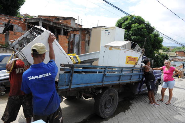 Brésil : évacuations « préventives » près de deux barrages miniers