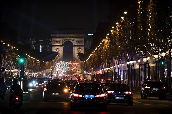 Paris : sécurité renforcée sur les Champs-Élysées à partir du 18 novembre au soir