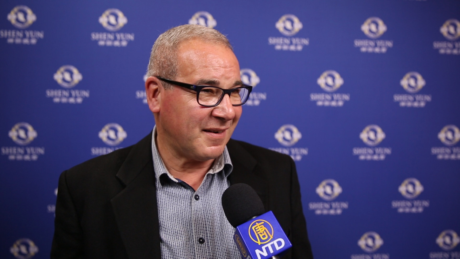 Shen Yun : un bijoutier-joaillier s&rsquo;est « vraiment retrouvé dans un autre monde »