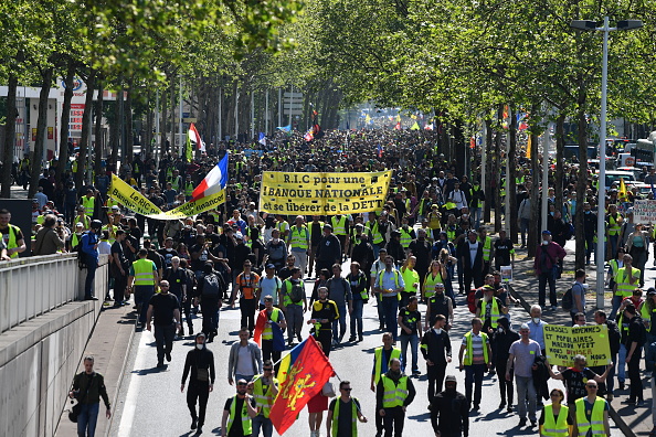 « Gilets jaunes » : Plusieurs milliers de manifestants à Bercy
