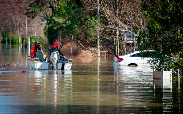 Inondations au Canada: 10.000 personnes évacuées, décrue lente en vue