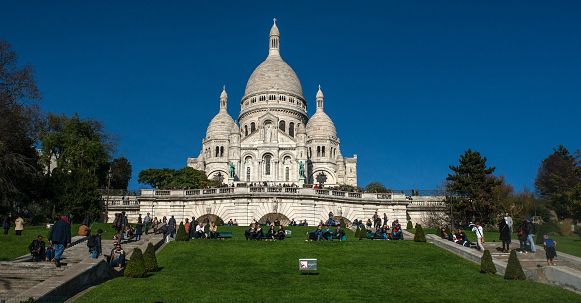 Quel est le secret du Sacré-Cœur pour être toujours plus blanc au fil des ans ?