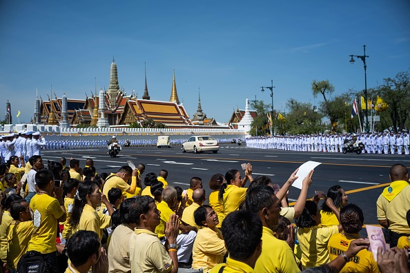 En Thaïlande, grande parade pour le couronnement du roi