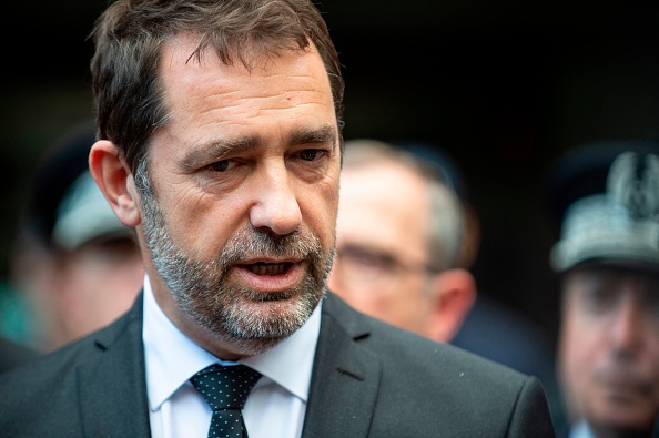 Christophe Castaner confirme la suppression de la technique « d&rsquo;étranglement », malgré la colère des policiers