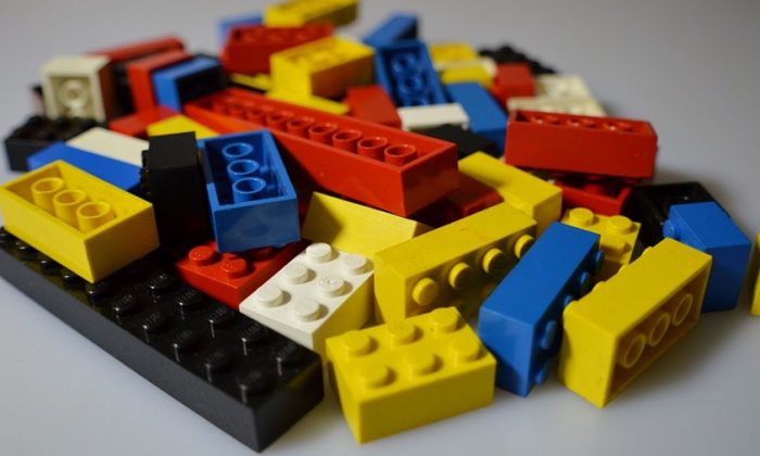 3 femmes achètent une boîte de Legos pour un enfant et trouvent 35.000€ de méthamphétamine à l&rsquo;intérieur