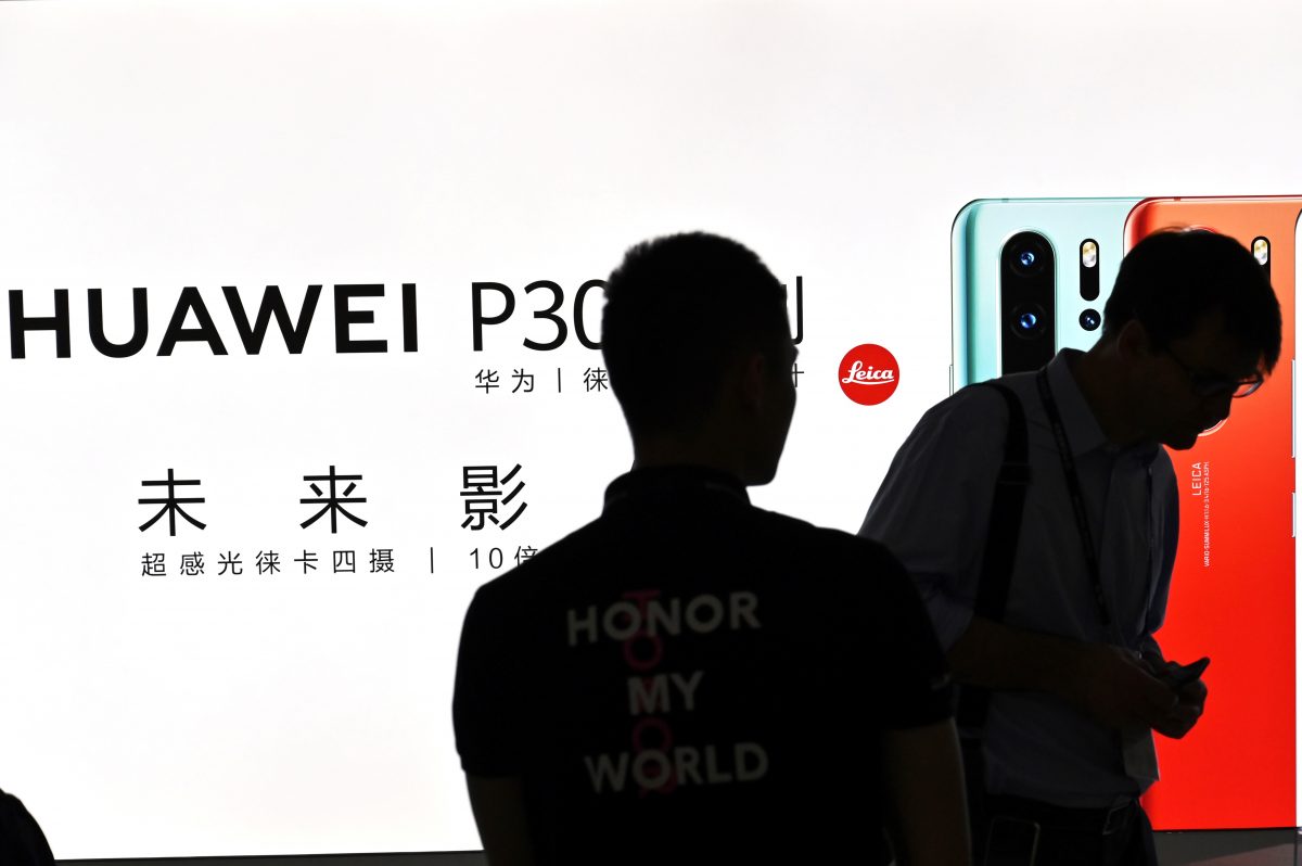Les liens étroits des employés de Huawei avec l&rsquo;armée et les services de renseignements chinois